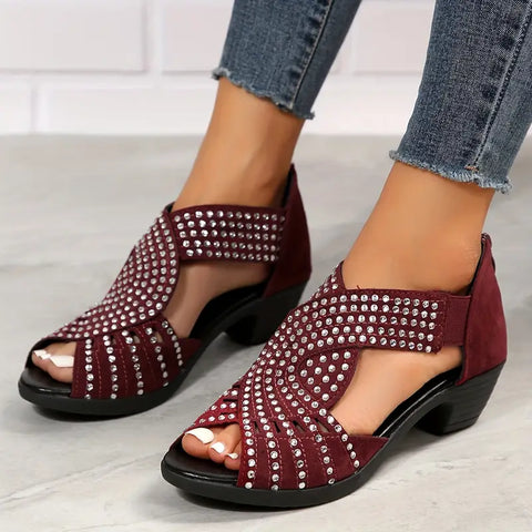 Nuevas sandalias de diamantes de verano